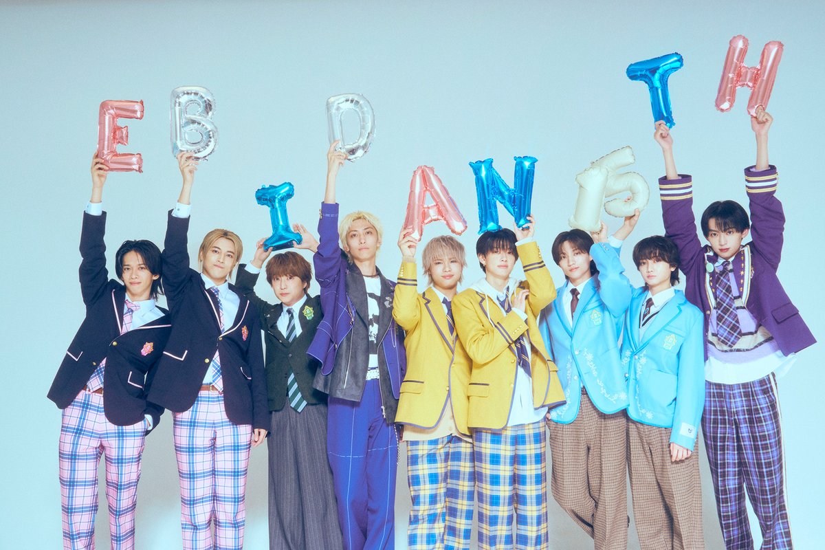 natalie_mu's tweet photo. 【📝あわせて読みたい】
MV再生回数が1億回突破
EBiDAN「Yes! 東京」インタビュー🗼
https://t.co/yzLqI8kuIo

リョウガ「EBiDANはそれぞれのグループのカラーが濃くて、世界観が確立していて、同じ集合体の中に別世界が存在しているようだと思うんです。だから集ったときに起こる化学反応も大きい」 https://t.co/l1exZ0Qewi