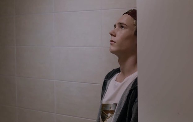 skamvrse's tweet photo. The first episode of skam season 3 'Lykke til, Isak,' was released 10 years ago today. https://t.co/yBQFukaaeA