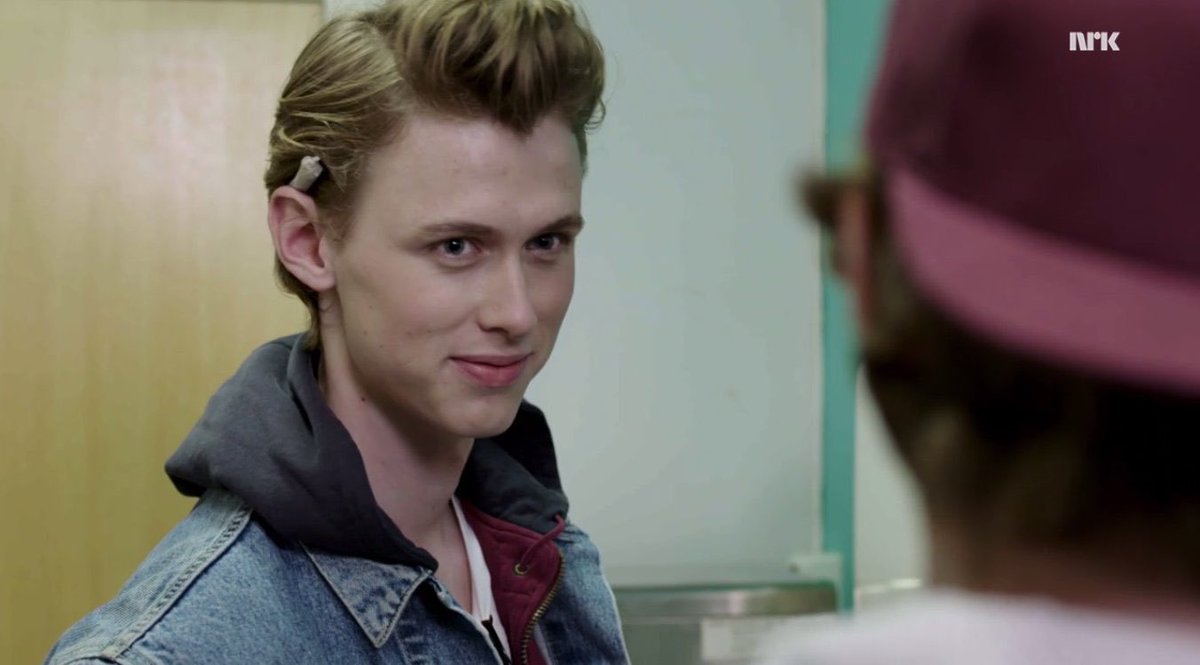 skamvrse's tweet photo. The first episode of skam season 3 'Lykke til, Isak,' was released 10 years ago today. https://t.co/yBQFukaaeA