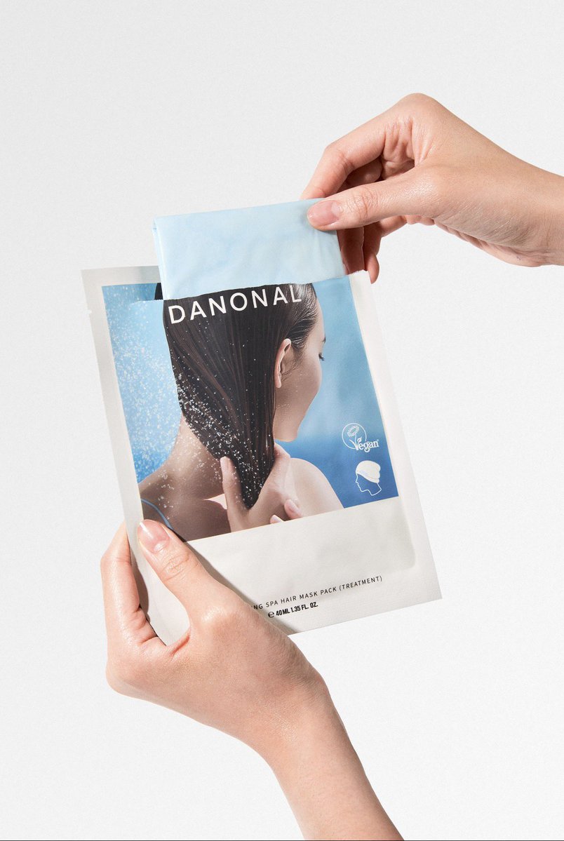beautyfulence's tweet photo. 【かぶるヘアパック⁉️DANONALプレゼント企画🎁】
300名様🌙むーんず限定

おうちで手軽にヘッドスパ気分🎶🌿

菖蒲クーリングスパ ヘアパック
4枚セットをプレゼント🎁✨

✔️ 頭皮の熱感や乾燥が気になる
✔️ パサついた髪を手軽にケアしたい
✔️ 美容院に行く時間がなかなか取れない
✔️ 大事な予定の前にサ���ッと髪を整えたい
✔️ 仕事や育児終わりにおうちでケアしたい

シャンプー後の濡れた髪に
そのまま帽子のようにかぶり約5分置いて洗い流すだけ！
頭皮��髪を一緒にケアできます🫧

🎀応募方法🎀
①この投稿をいいね＆RT
②@danonal_jp @beautyfulence をフォロー

🌟当選率UP方法🌟
 #被るヘアパック を付けて引用リツイートorコメント