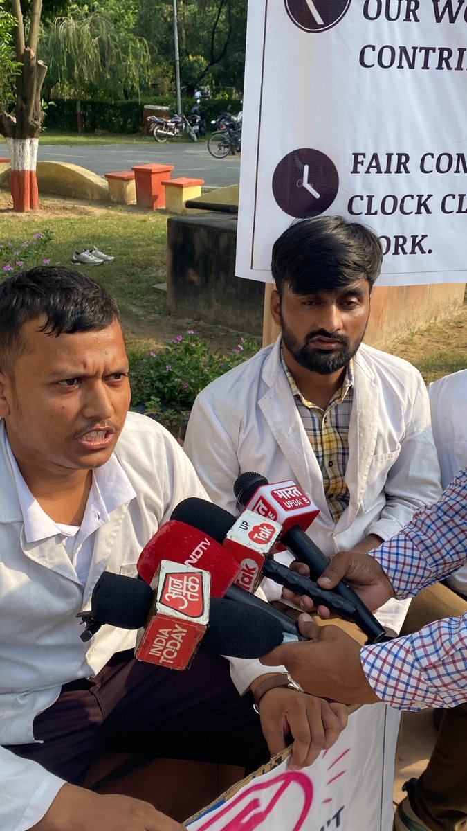 shisha14551's tweet photo. @aajtak @ndtv @UPTakOfficial @bharatupdate_ Reporters visited IVRI and spoke directly with protesting students, hearing our concerns and understanding the situation on ground
@icarindia @ChouhanShivraj @ivri_1889 @dare_goi @CimmytMl @YashpalSMa16711 @PMOIndia
#IVRIINTERNSTIPEND https://t.co/5K1XjOXGrq