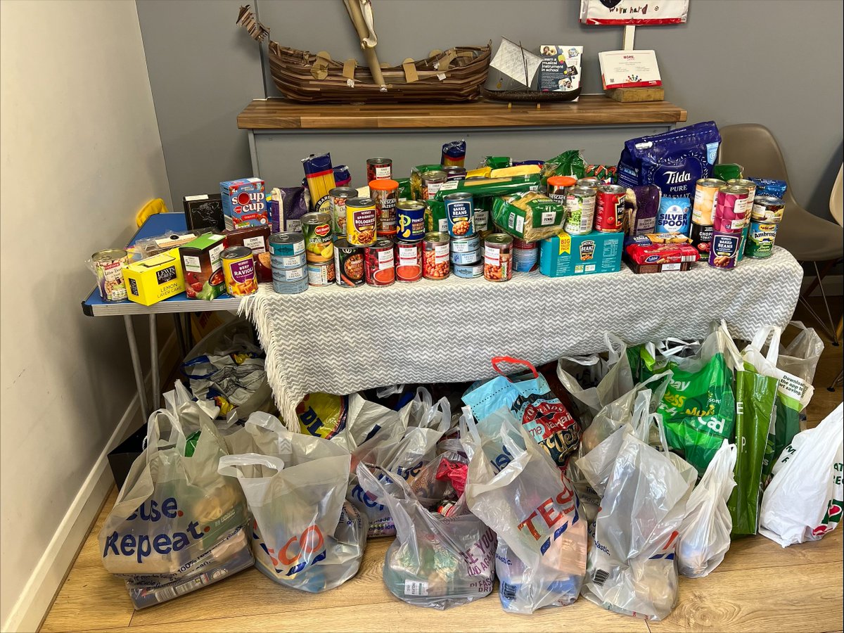 HandforthGrange's tweet photo. 🌾 Harvest Festival Celebrations 🌾

We were proud to celebrate Harvest Festival and give thanks for our community. 💛 A huge thank you to our families for their generous donations to Hope Central Food Bank &amp; Pantry at St Chad's Church, supporting local families in need.🌟 https://t.co/1xtjmtpwub