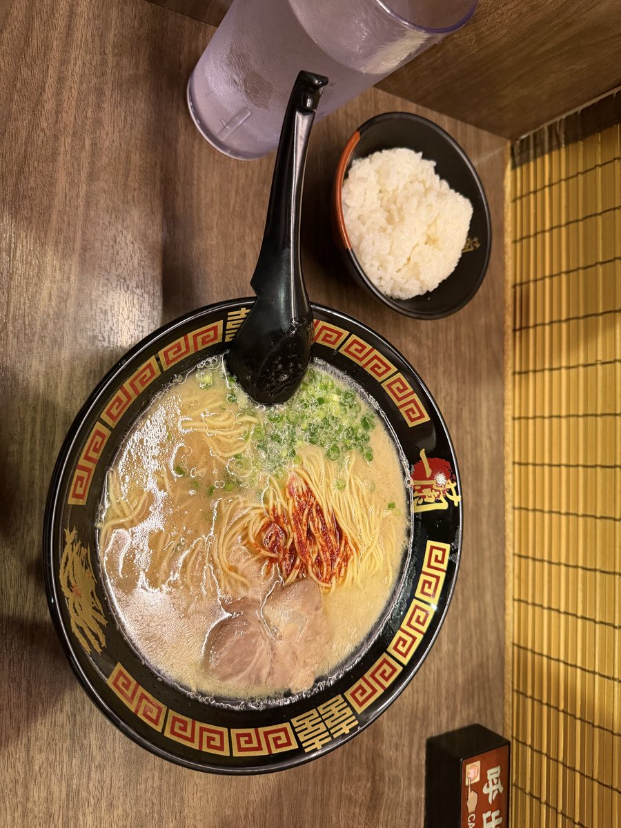 Occhan3_3's tweet photo. 浅草はやばい、集中は出来ん https://t.co/5LmUiGxy0S