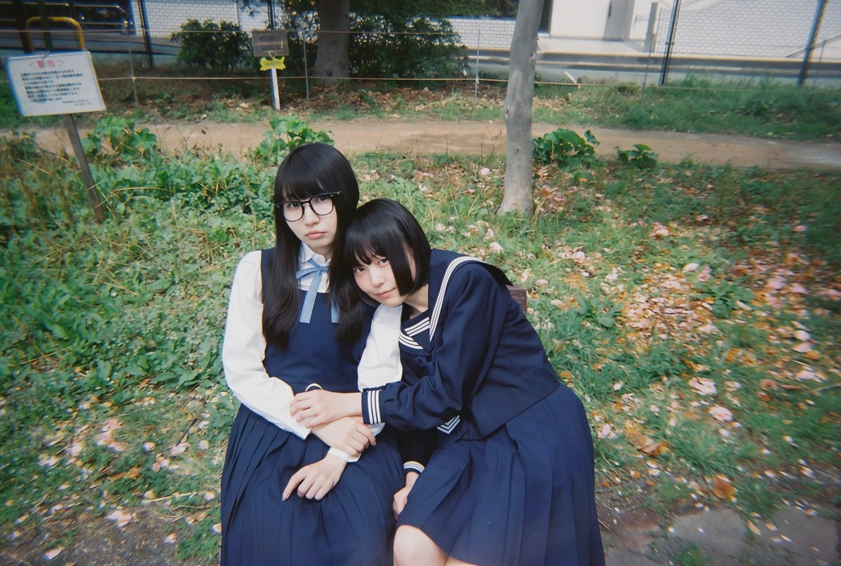 ertlt88rrl5's tweet photo. くっそ、明治時代の女学生ですら同人誌の表紙がかわいいというのか…(大正か??) https://t.co/FLxtYYN83O