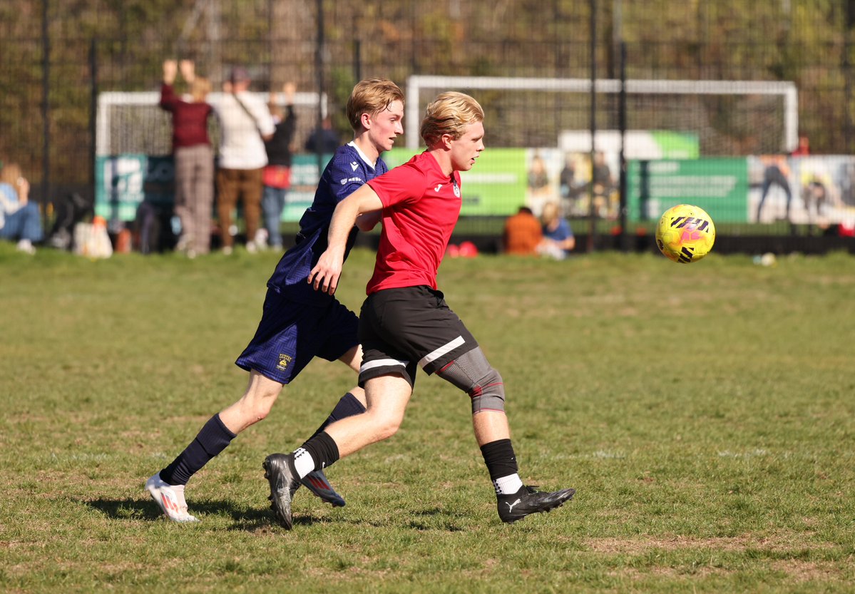 ParksFooty's tweet photo. Sunday Vase Round 1 @HFA_CountyCups matches at KGV on 04.10.26
Photos of @saturnroyalefc v Solent Sports Pompey at https://t.co/ONG3ItseWY
@Paulsgrove_A_FC Reds v Pompey Armada at https://t.co/ESBege7yBJ
#grassrootsfootball #copsl #parksfootball #kgv https://t.co/MMjpKXaw9G