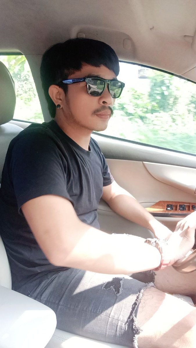 HiNath22134's tweet photo. เย็นนี้ใครว่างทักมาจะชวนไปนั้งเล่นแถวๆชุดชมวิวเขาขาด ภูเก็ต https://t.co/Fv0USrKOUp