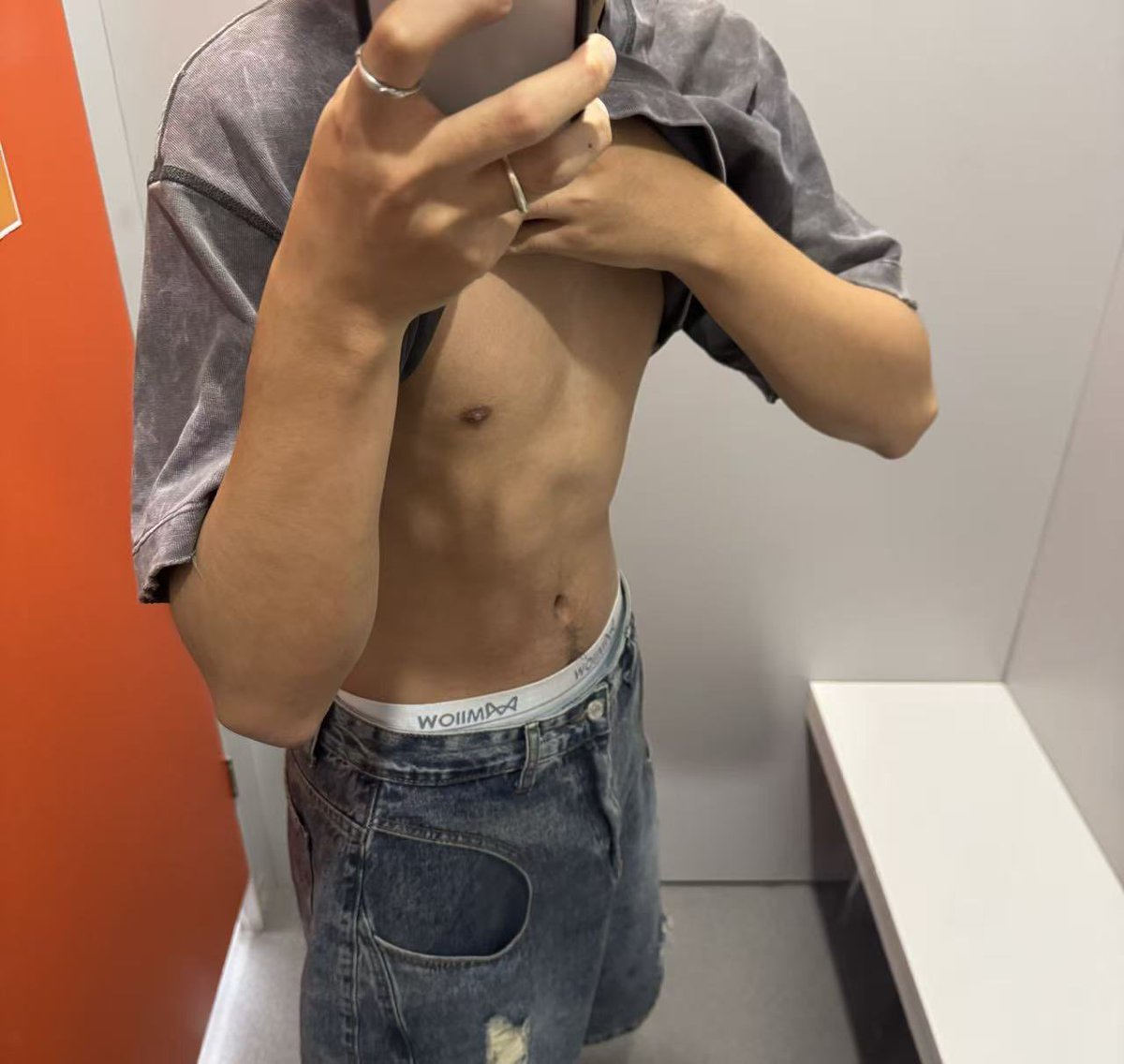 wuji1591201's tweet photo. #爸爸 #腹肌 #肉棒 #鸡巴 #几把 #男大 #男高 https://t.co/i2IgBUTZjt
