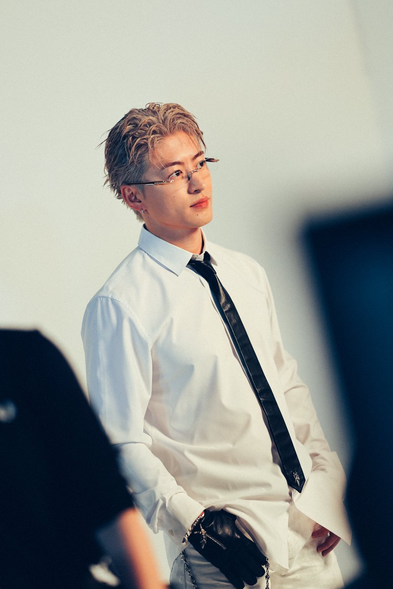 generationsfext's tweet photo. GENERATIONS / VIBE

🎥Music Video
https://t.co/NWR9v9ZxVZ

🎧Streaming / Download
https://t.co/au2yIZWiw6

💿PKG
https://t.co/ElG3OPmxit

' We go HIGH '

#GENERATIONS #GENEisBack
#GENE_VIBE
#VIBE_GOHIGH https://t.co/2jIPmOG46f