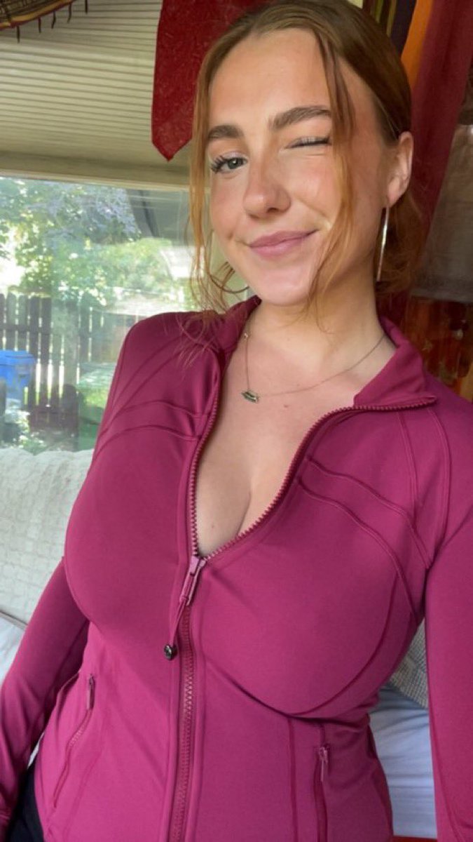 goddesshazelbae's tweet photo. you've never been able to resist a pretty girl in heels and a tiny dress

cuck redhead Techdom nsfwtwt humiliation https://t.co/dvBJPaSp1O