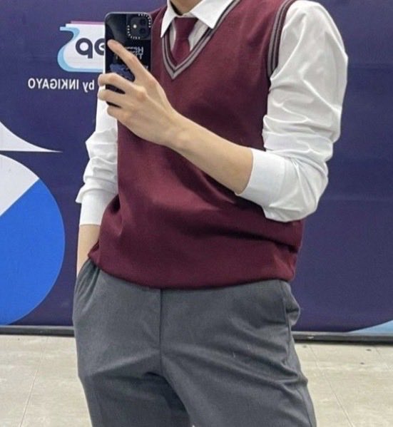 NotADemon13's tweet photo. Yall really can’t be insulting the uniform, I look hot as fuck. https://t.co/PTOcToZgau