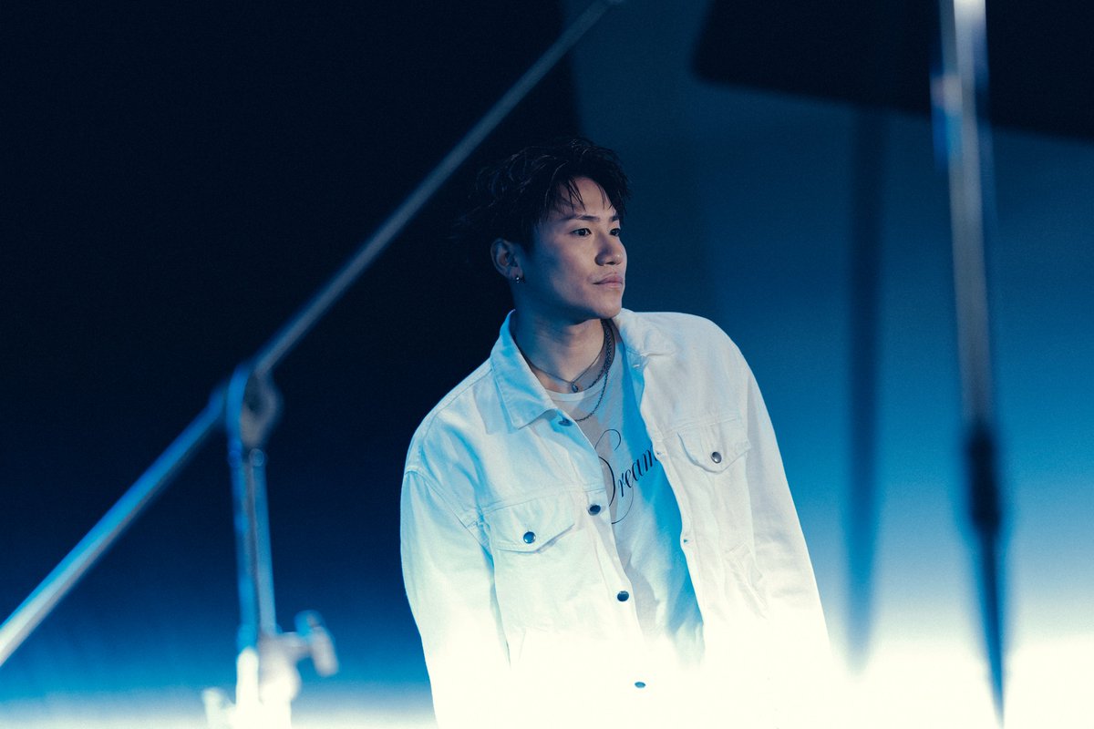 generationsfext's tweet photo. GENERATIONS / VIBE

🎥Music Video
https://t.co/NWR9v9ZxVZ

🎧Streaming / Download
https://t.co/au2yIZWiw6

💿PKG
https://t.co/ElG3OPmxit

' We go HIGH '

#GENERATIONS #GENEisBack
#GENE_VIBE
#VIBE_GOHIGH https://t.co/hJbwXKbPyg