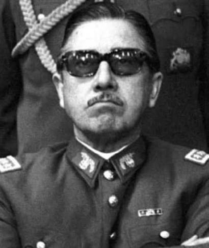 RoberA28338006's tweet photo. @davidlefail Los inteligentes son los que siguen a petro, inteligentes y de superioridad moral. . . pobr BOBO HIJUEPUTA, otro alienado de U Pública. . . https://t.co/PSz36s4I0J