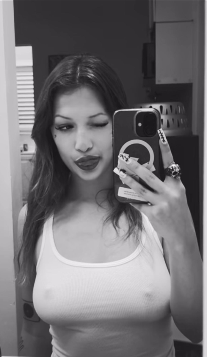 juicerzzz's tweet photo. Some clown girl wanted me to expose and turn her friends into porn for her. Brooke and Emi are just the start. #exposed #irl #expose https://t.co/BkrSsldik7