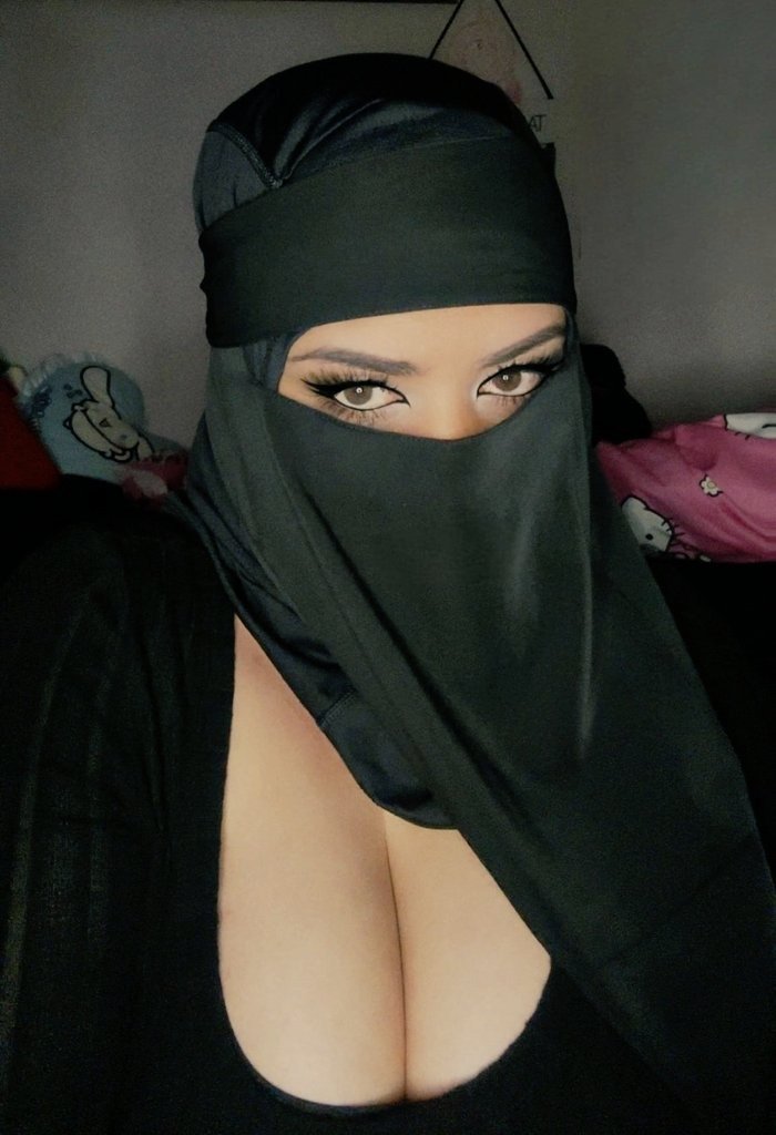 killerjdv's tweet photo. منو اخته او امه محجبة شريفة؟
#ديوت_بدويٌّْ #ديوت_بدويًٍَََََََُِِِْ #ديوت_أختي #نيك #محارم #معصيتّيَ_رِحّتِي https://t.co/tOk1DZ6FHM