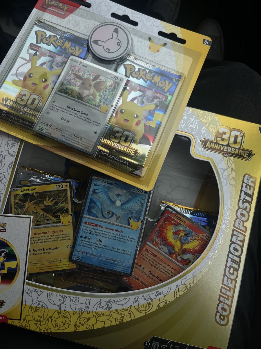 ziyaadabdel's tweet photo. FINALLY got my hands on the 30th Anniversary sealed haul 🚨🚨🚨

Peek inside the stack, it’s packed with heavy hits👀

To celebrate with the community, I'm selecting 3 WINNERS from the comments.

To Enter:
• Like &amp; Retweet
• Follow me
• Comment

Ends in 72 Hours. 

Good luck🍀 https://t.co/DkzrTcsJrL