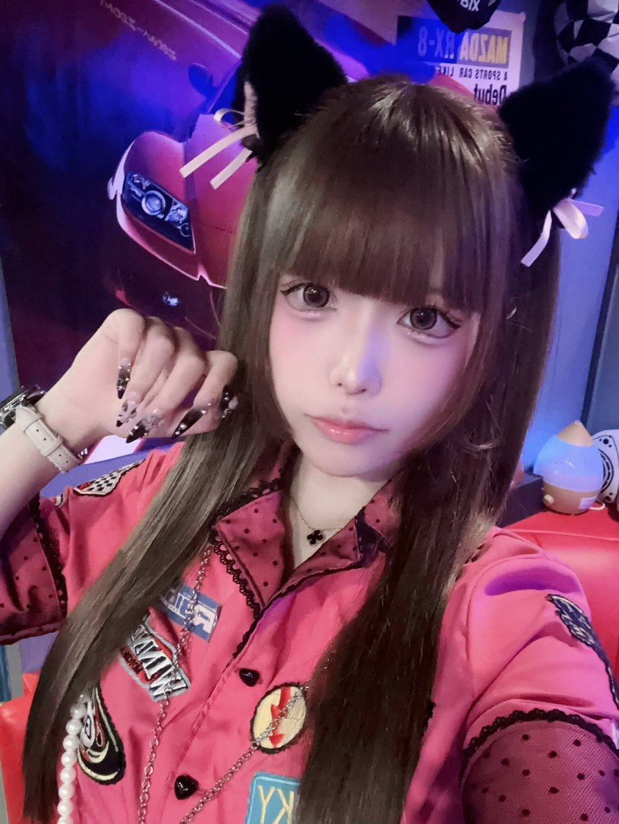 RB160_nyachi's tweet photo. 2回目のおきゅいん🎀

本日MAZDA乗りのドライバーさんはピットインでおつまみサービスらしいです🍬❕

お待ちしてますにゃーん^ ̳ᴗ  ̫ ᴗ ̳^♡

 #コンカフェ #クルマ系コンカフェ https://t.co/b31t2WgU6Q