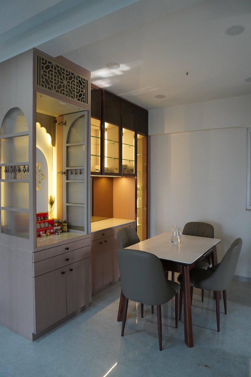 topinteriorsin's tweet photo. DESIGNED FOR EVERYDAY ELEGANCE

Designed by Ar. Vinaya Dhone of Anantaay Design Studio, this residence brings together warm lighting, refined woodwork, soft neutral tones, and thoughtful detailing to create a space that feels personal and inviting. https://t.co/XnQpZccPVO
