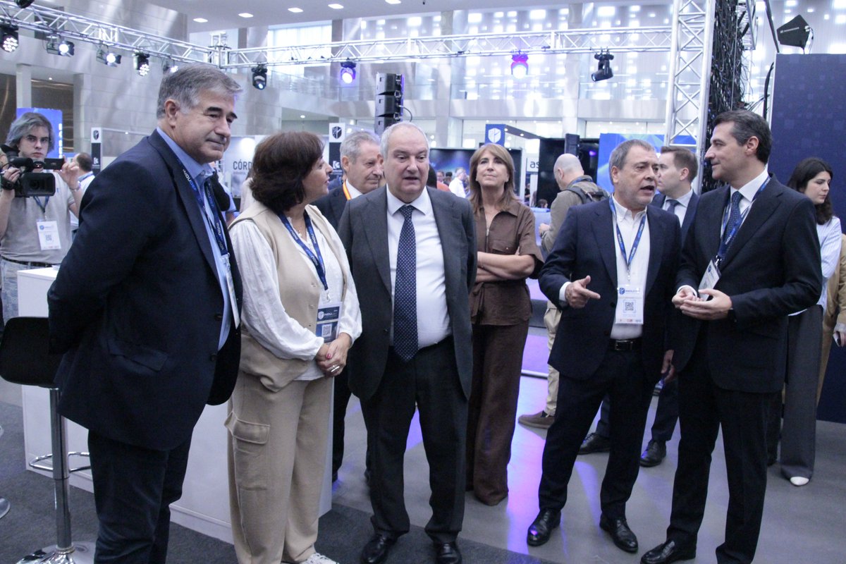 UGT_FICA's tweet photo. 🚀💡 Espacio expositivo de #INDUDEF
🟢 Espacio Innovación
🤝 Espacio Networking
🗣️ Ciclo de Mesas Redondas https://t.co/98BdlQ4ADp