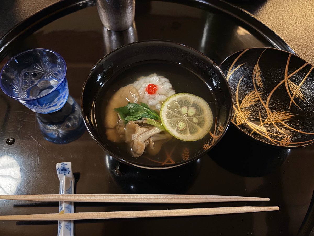 astaire_alan's tweet photo. 茶碗蒸し、柿の何か、竹酒、ハモのお吸い物 https://t.co/ERAu3hhpEd