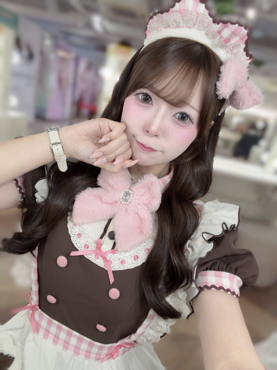 n0eae's tweet photo. メイドさん着たよ ♥ https://t.co/wX98f38ufV