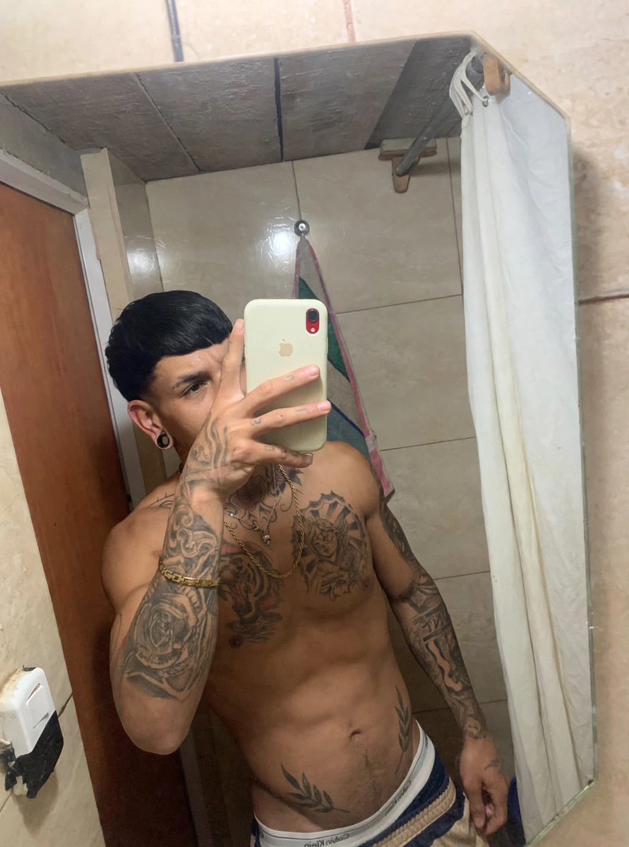 CSARXZ's tweet photo. Qué onda? 🫦
Muestren su culito🤤
Qué tengo ganas 💦 https://t.co/cJJjnQijCl