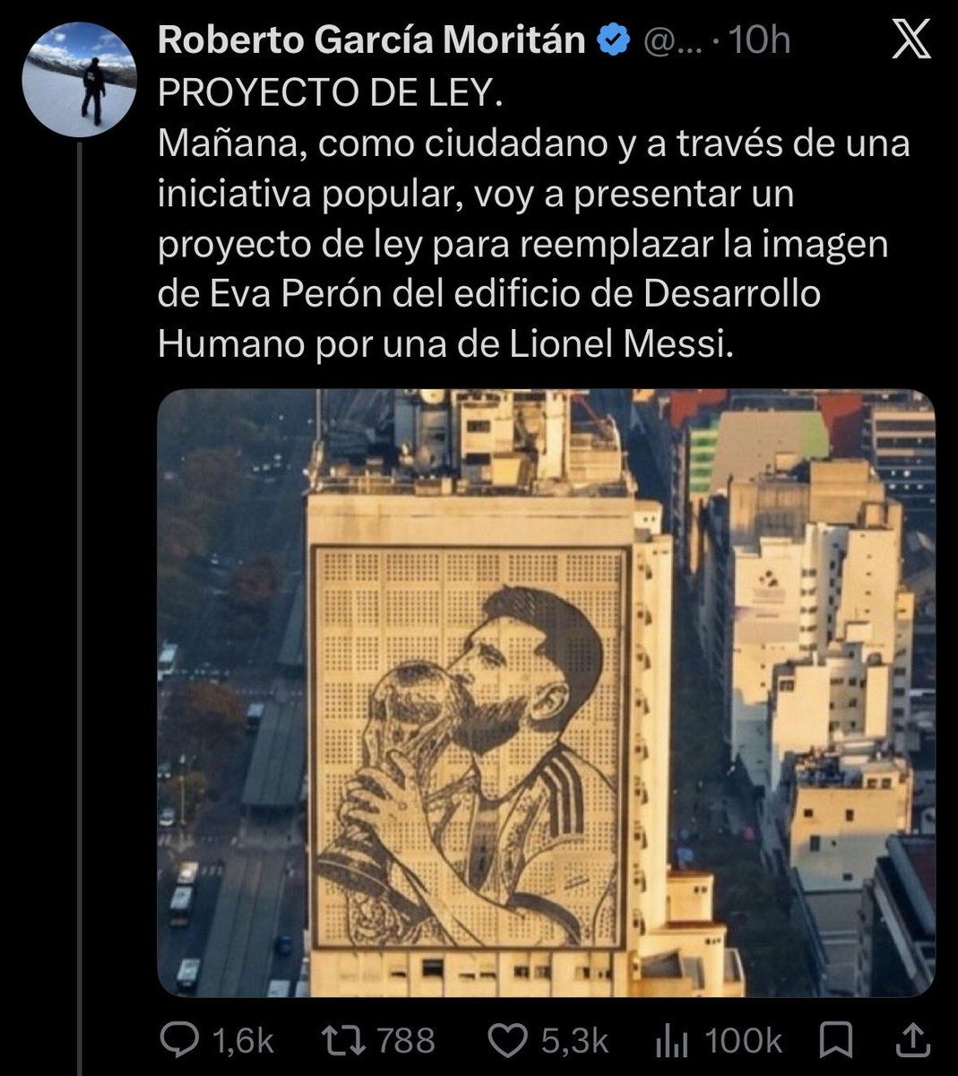 HernanNucera's tweet photo. Estemos quizás ante la persona más tonta del país https://t.co/6qaokJu11p