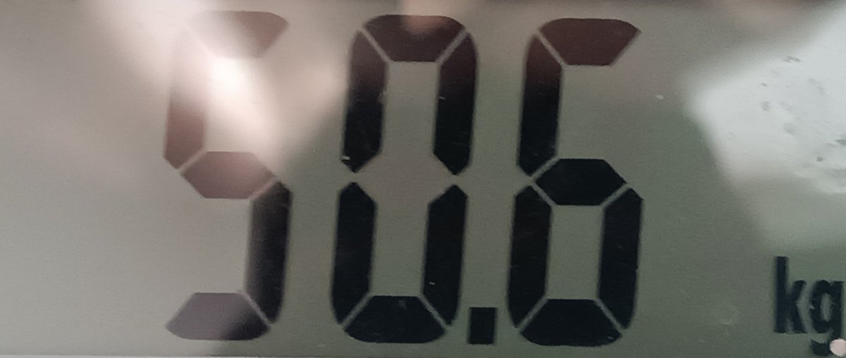 kiriri2005's tweet photo. Hello .ᐟ.ᐟ
#edtwtㅤ #edrtwtㅤ ᯓ★
Ayer no subí mi check body :( Mi novio me invitó a comer entonces consumir aprox 990 kcal ayer... Pero no sé preocupen si he ayunado... ( ᴗ͈ˬᴗ͈)ഒ 
Hoy desperté así :3 50.7 kilos 1 menos aprox desde la última vez ‼️‼️ https://t.co/YWy03BNTae