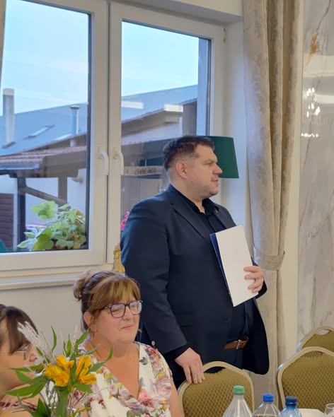 zzbudowlani's tweet photo. Dzień Budowlanych Okręgu Pomorskiego!🎉
Ponad 50 związkowców ZZ „Budowlani" spotkało się 2-4 października w Kiełpinie pod Gdańskiem. Uroczystość otworzył Wiceprzewodniczący Związku Cezary Izdebski, odczytując list Przewodniczącego Tomasza Nagórki. https://t.co/rqWpnCAH9p