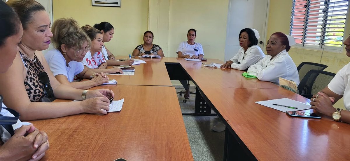 MonteElia78019's tweet photo. Hoy en la #DPSGranma compartimos la discusión de la morbilidad crítica neonatal, junto a los dos niveles de atención.
Fue un espacio de análisis profundo y de compromiso colectivo para seguir fortaleciendo la calidad de la atención a nuestros recién nacidos.

#CubaPorLaVida https://t.co/mrnXdb4f8C