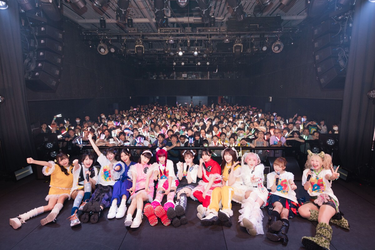 natalie_mu's tweet photo. 【ライブレポート】
ゆるめるモ！15周年突入ワンマンに
歴代メンバーたちが集結！

新たな旅立ちを歌う
新曲「インデペンデンスデイ」初披露

ライブ写真68枚を👇️でチェック！
https://t.co/UmiMh2Ihjw

#ゆるめるモの10月3日がヤバイ https://t.co/qJSi9YVUW8