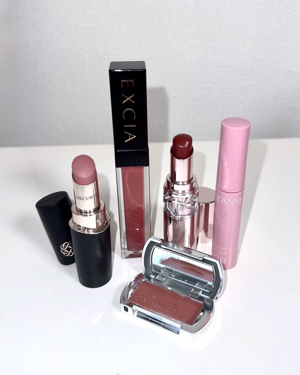 aibymakeupppp's tweet photo. 10月のスタメンリップ🍂🤎 https://t.co/kfXY9aVMQn