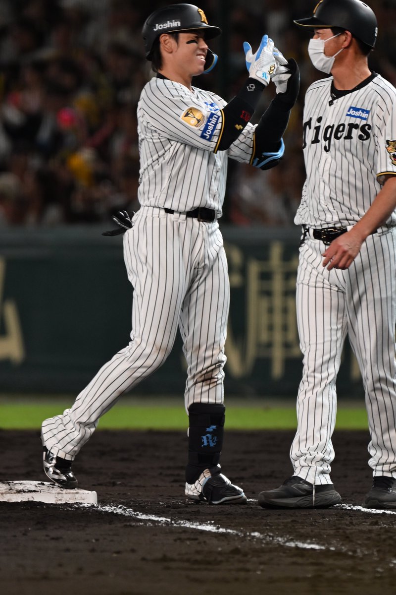 mpmp__229's tweet photo. かわいいね☺️🫶🏻

10.7
#阪神タイガース #阪神甲子園球場 #梅野隆太郎 https://t.co/QSg2eGO9Vk