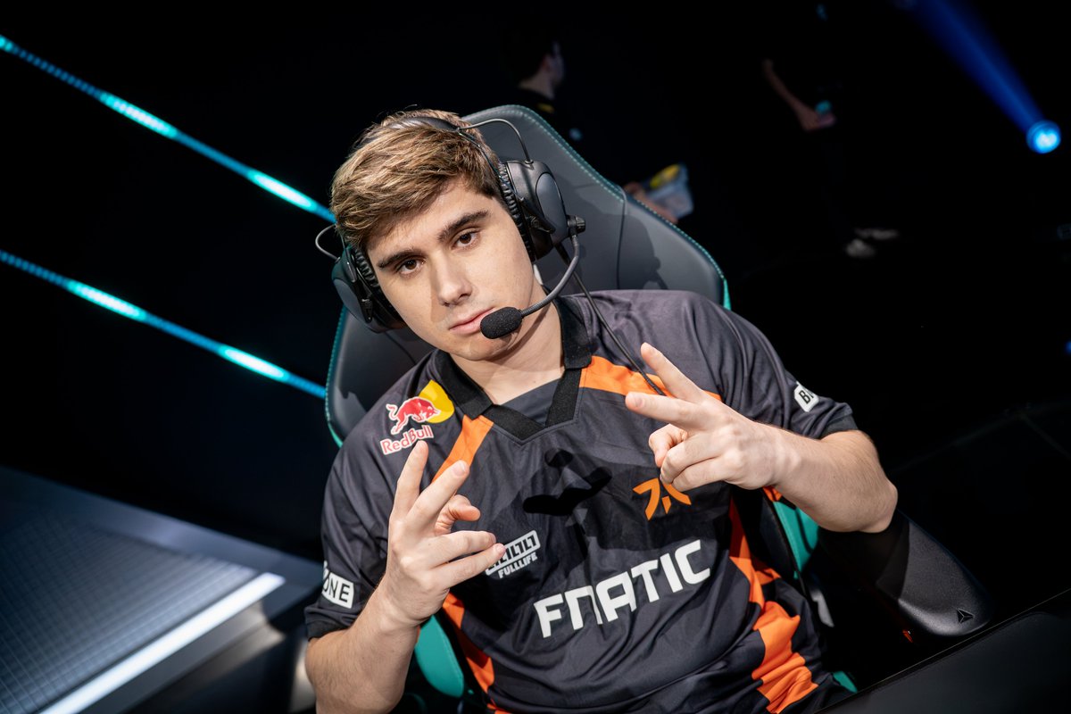 FNATIC's tweet photo. Cachorrita turns 26 today!

Feliz cumple, @RazorkLoL, we hope you have a great day 🥳

Leave your birthday wishes below 👇 https://t.co/jonmRGpw67