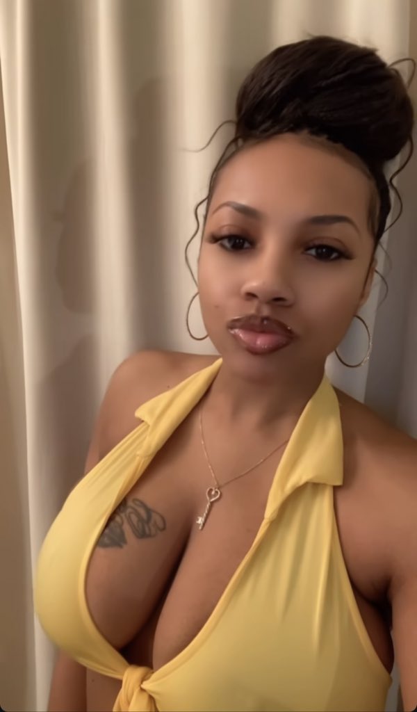 Virgobaddiet's tweet photo. Dm to see more. Of my content 👅 👅 and join my freaky group chat 🔥 🔥 🔥 💯 👅 💰💰💰 https://t.co/6b5H71alCz