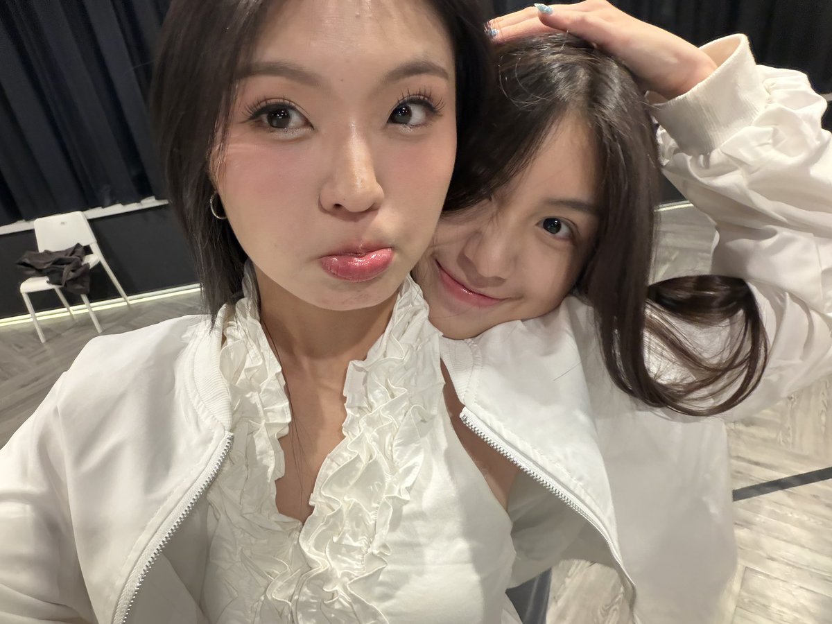 Y_CynthiaJKT48's tweet photo. Met sore cantik”ku dan ganteng”ku 🥰🥰 https://t.co/jnJWvP4lvi