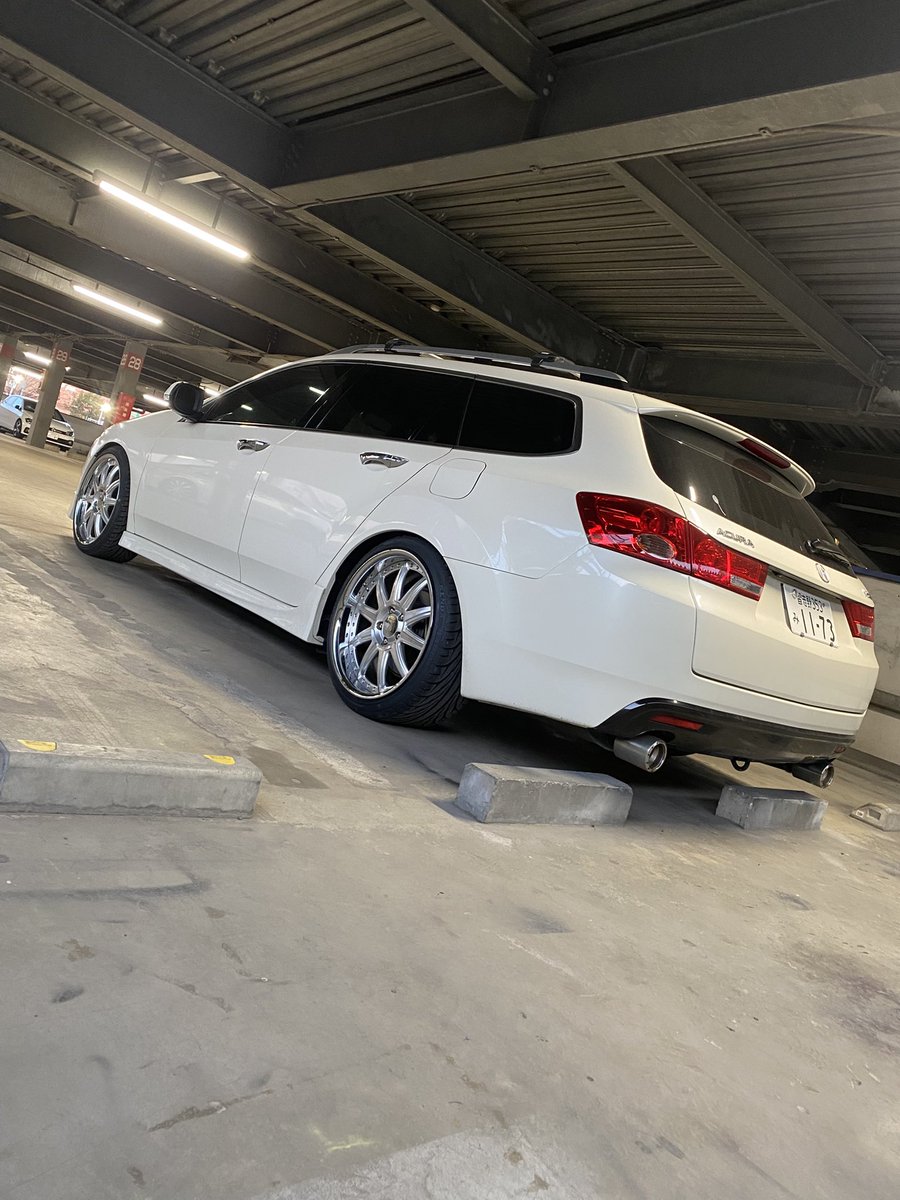 warunami_ckv36's tweet photo. 【拡散オナシャス】

ホイールタイヤセット売ります
6万円
引き取り
発送どちらも可
発送は着払い
千葉県からです

タイヤ
新品購入から半年使用
5000kmくらい

ホイール
中古それなりにボロい

新品タイヤ買って組み込みした
金額で
ホイールが、おまけで付いてた程度に思ってください。

↓↓↓
続く https://t.co/qBB2b1WMLA
