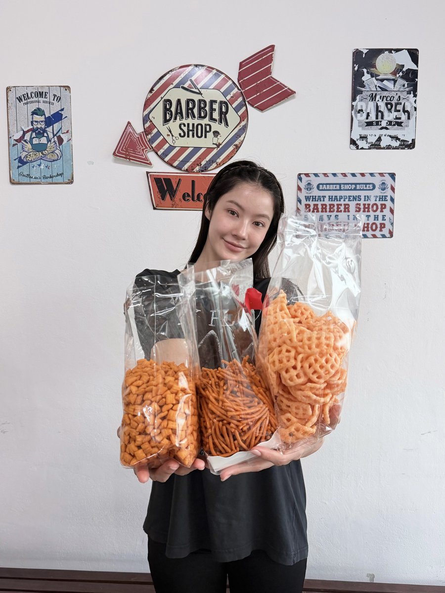 myktnw's tweet photo. คุณเจ้ไปตลาดแล้วซื้อกลับมาฝากก #TheInvisibleDragonQ3 https://t.co/KPN8h3z5TO