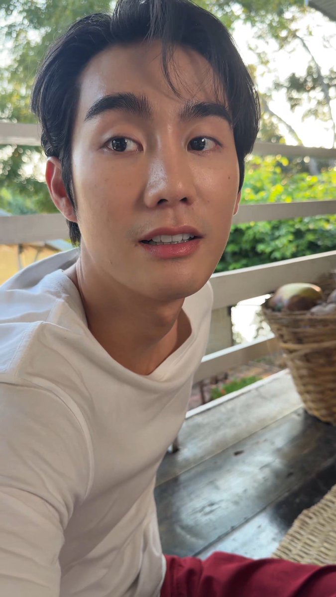 ppimnamepatt's tweet photo. บุ๊คใช่ฟิลเตอร์อะไรถ่ายฟอส  ฟิวเตอร์ของคนกำลังตกหลุมรักปะ // หล่อ ตาแป๋ว น้องฟอสมอ้วม 😳🤏🏻 https://t.co/2OYJETBiKy