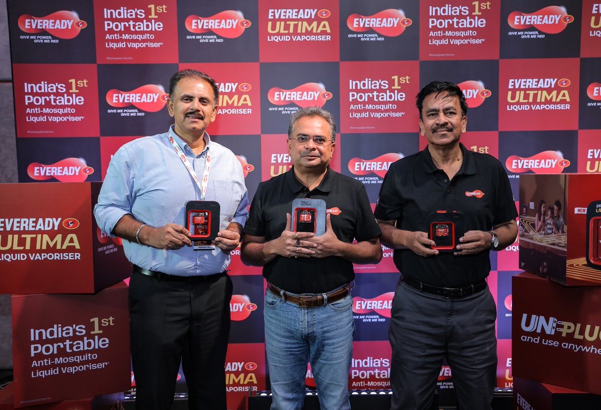 ViratFanTeam's tweet photo. A familiar category, a different way to use it. Eveready ULTIMA brings portability and rechargeable power to liquid vaporiser, letting consumers use mosquito protection beyond the plug point. #EvereadyUltimaPortableLV #UnplugAndUseAnywhere https://t.co/SLhGVJN9Uj