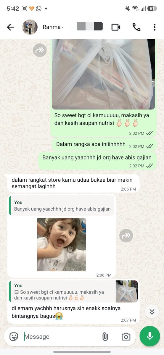 isnaenityas's tweet photo. Gak nyangkaaa, makasih yaaa anak anak baikkkk terharu bgt ini 🥹🥹🥹 https://t.co/fnYwpjTMwK
