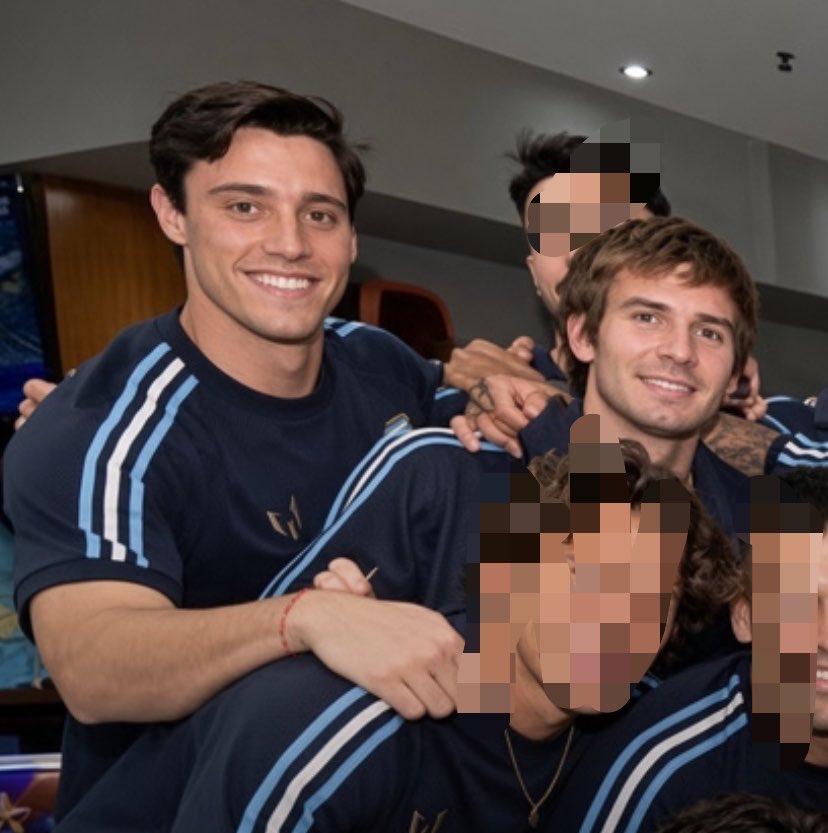 cuentahate_'s tweet photo. Unas ganas de que me agarren de los pelos y me escupan la boca los dos juntos https://t.co/TJd34ynpEl