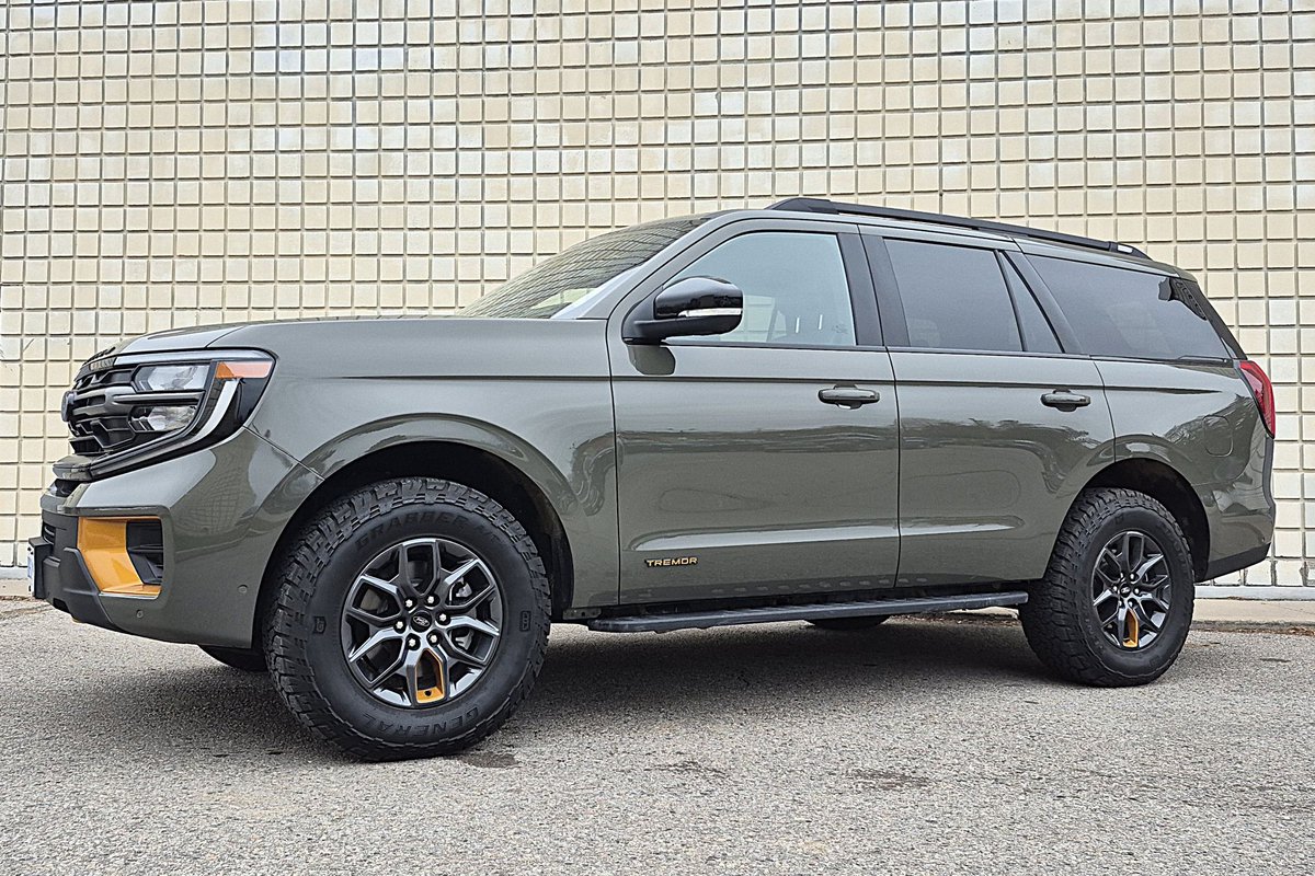 drivingdotca's tweet photo. Ford Expedition, HD trucks recalled for headlight issue https://t.co/RrLQUHc4Ss https://t.co/n9fX0Oi1GS