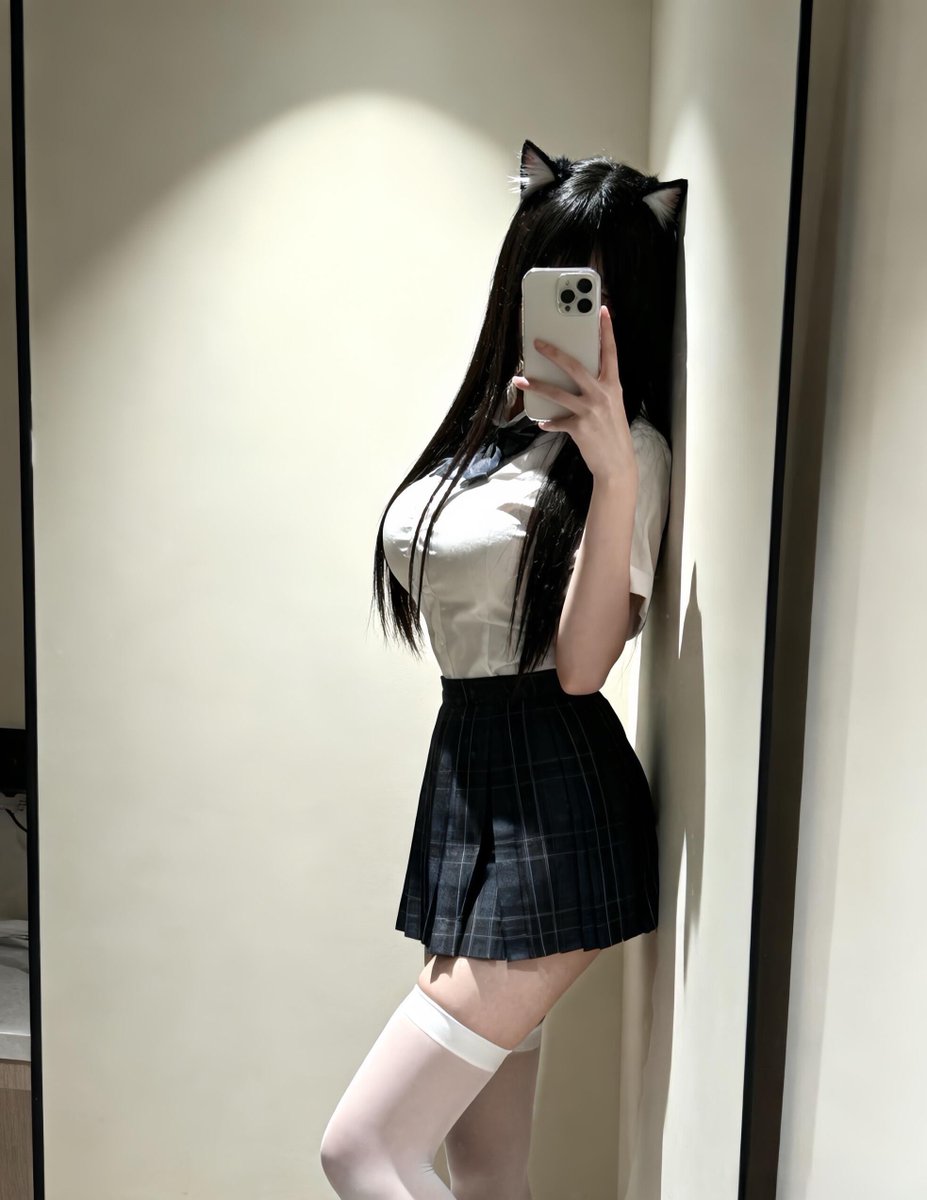Joyce8mw's tweet photo. 呢件衫好唔好睇😂 https://t.co/78XECewayh