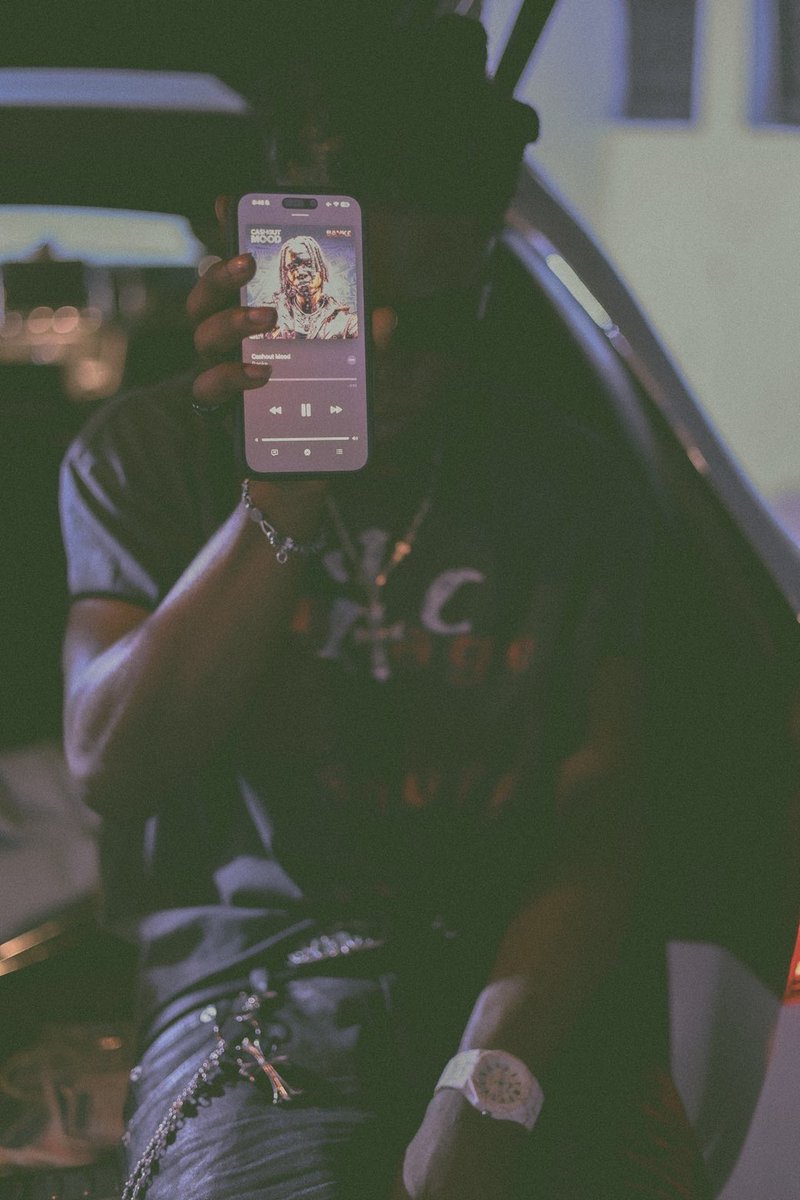 BankeNation's tweet photo. Over 10k streams so far 
Let’s keep listening to Cashout mood by Banke on all platforms 🏮🧌 https://t.co/KVIpNkZ8rs