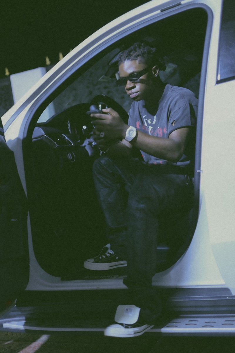 BankeNation's tweet photo. Over 10k streams so far 
Let’s keep listening to Cashout mood by Banke on all platforms 🏮🧌 https://t.co/KVIpNkZ8rs