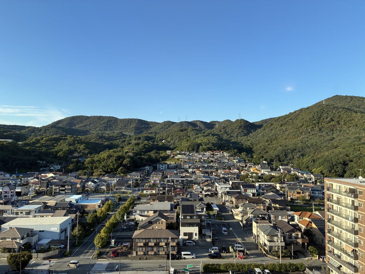 arima_memo's tweet photo. 東横インから眺める

←赤穂市　　　　　　大津市→

山側はなんか似てるな https://t.co/zAIlsUUtEc