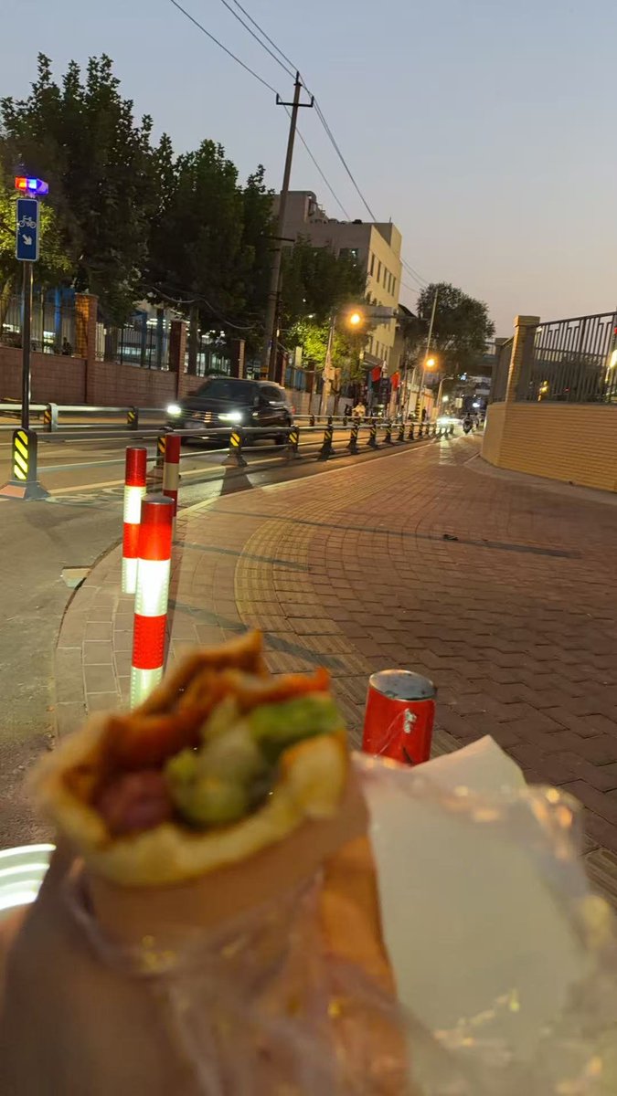 ChrisHanfY67's tweet photo. 手抓饼算健康饮食吗 https://t.co/IozJVlnulj