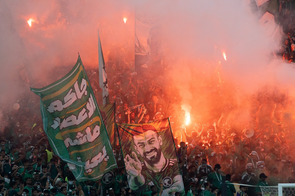 ASEEL2W's tweet photo. هذا التتويج المستحق هو الانعكاس الحقيقي لدعم قيادتنا الحكيمة ونجاح مشروعنا الرياضي الشامل👍💚🤍

بيئتنا الاحترافية المستدامة تصنع الأبطال وتجعل منصات الذهب خياراً دائماً لطموحاتنا التي لا تعرف الحدود أبداً يا فخرنا 🇸🇦⚽️

#السعوديه_بطل_خليجي_27
#السعودية_الامارات 
#خليجي27 https://t.co/WerYdvfp7V