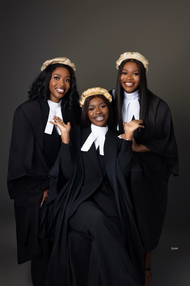 MsAdjeiEsq's tweet photo. Last year my little sister was called to the bar!!! Congratulations  🎉🍾  @afiasah 
A complete family picture https://t.co/JcFqeLD6fp