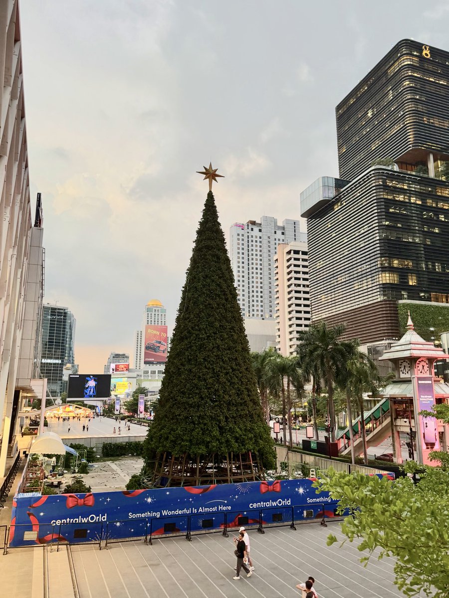 khajochi's tweet photo. อีก 80 วันคริสต์มาส … แต่ ……

#CTW #Christmas https://t.co/sMm88Mer3f